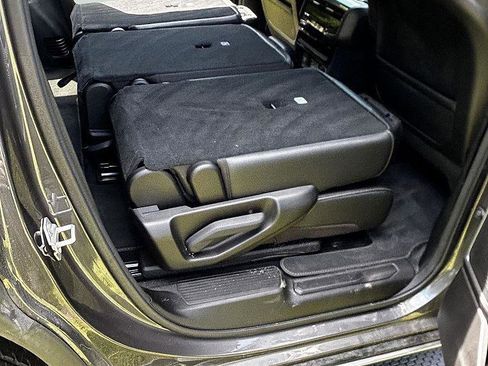 New 2024 Jeep Wagoneer 4WD w/ Premium Group I image 18