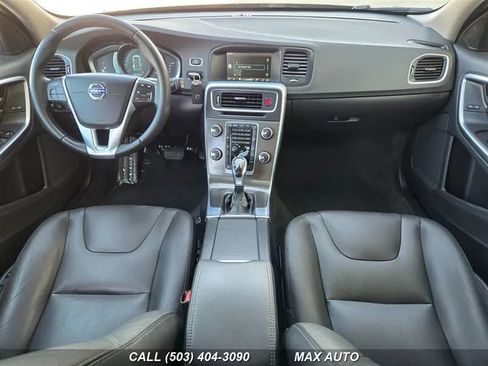 Used 2015 Volvo V60 T5 Premier image 24