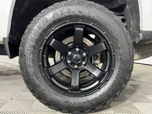 Used 2021 Chevrolet Colorado W/T w/ WT Convenience Package RWD image 10