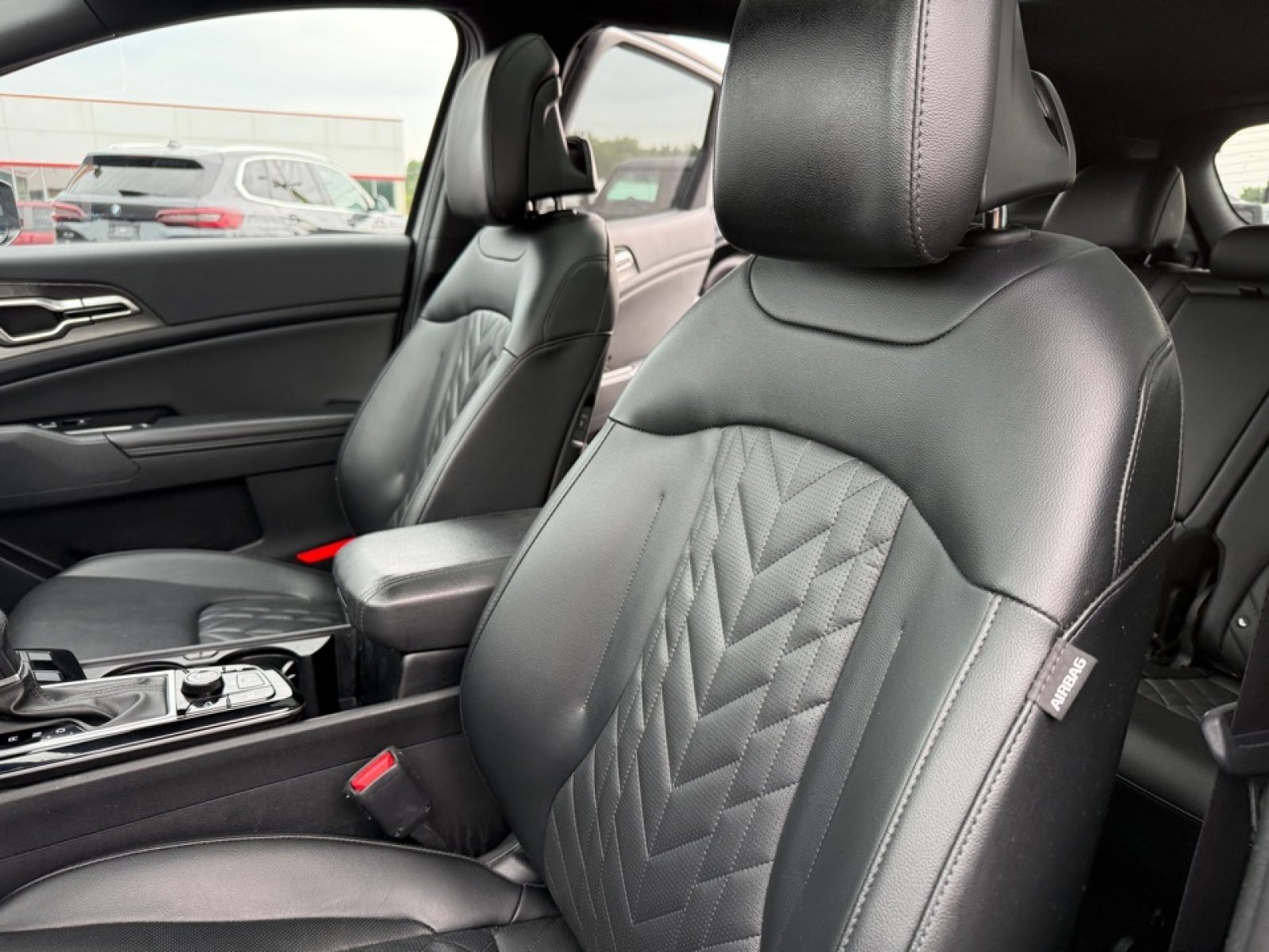 Used 2024 Kia Sportage X-Line w/ X-Line Premium Package AWD/4WD image 30