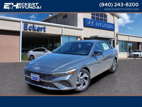 Certified 2025 Hyundai Elantra Sport image 1