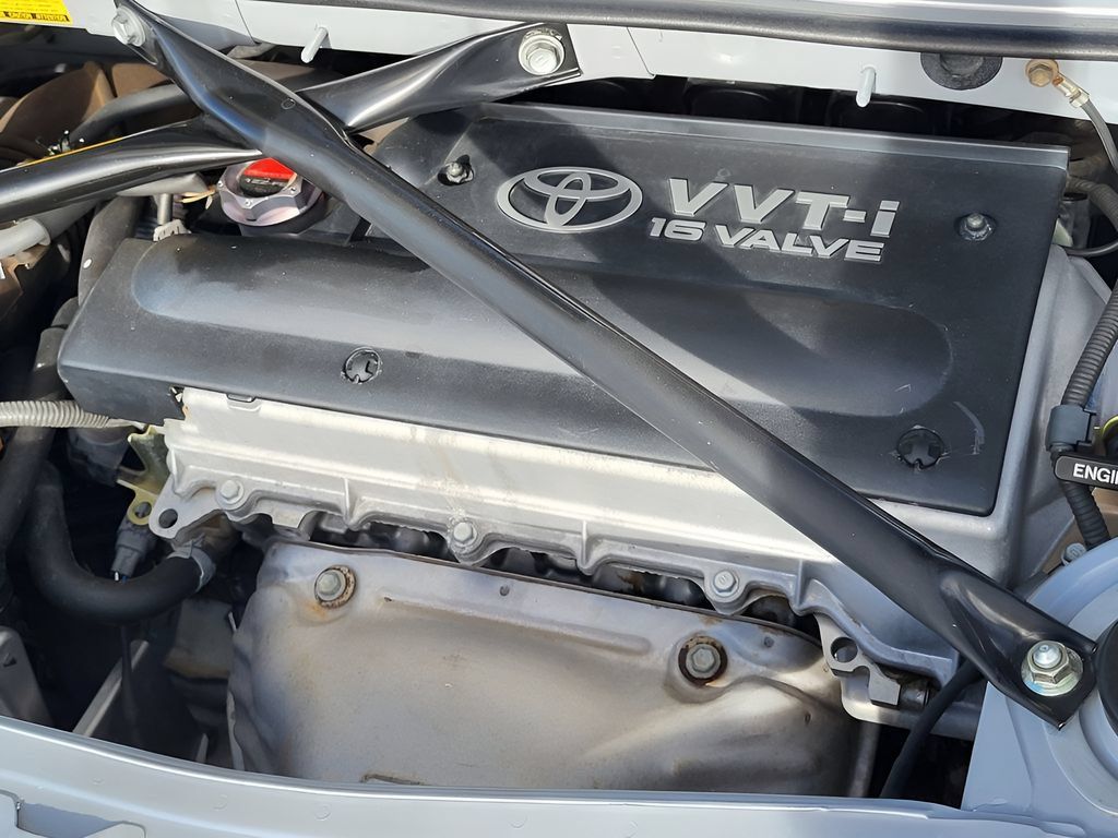 Used 2005 Toyota MR2 RWD image 24