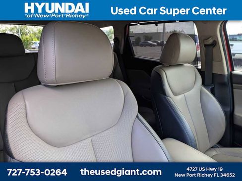 Used 2020 Hyundai Santa Fe SEL FWD image 6