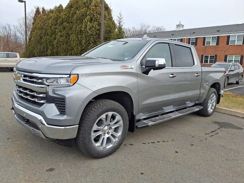 New 2026 Chevrolet Silverado 1500 LTZ w/ LTZ Premium Package image 3