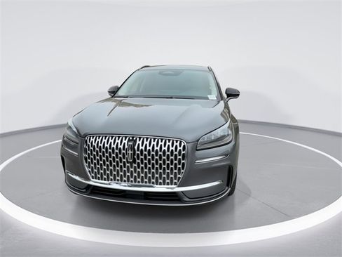 New 2026 Lincoln Corsair Premiere image 3