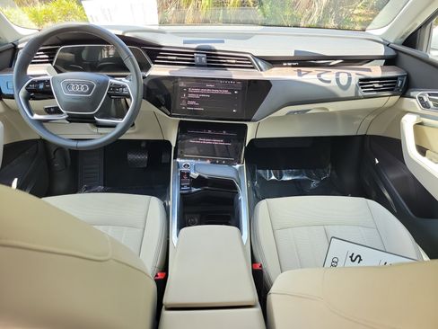 Certified 2024 Audi Q8 e-tron Premium Plus w/ Premium Plus Package AWD/4WD image 12