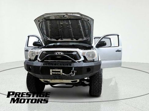 Used 2013 Toyota Tacoma 4x4 Double Cab w/ SR5 Pkg image 12