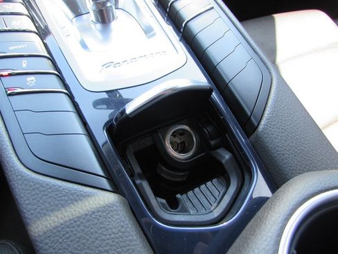 Used 2016 Porsche Panamera Edition w/ Premium Package Plus image 19