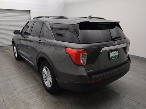 Used 2020 Ford Explorer XLT RWD image 5
