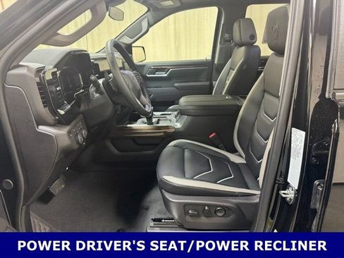 New 2026 Chevrolet Silverado 1500 RST w/ Dark Appearance Package AWD/4WD image 17