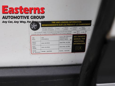 Used 2021 Mercedes-Benz GLB 250 4MATIC w/ Premium Package image 36