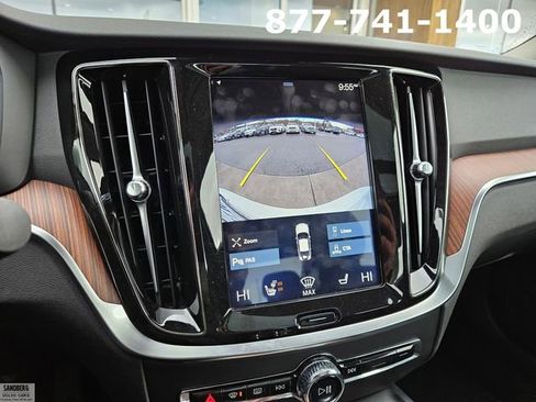 Used 2019 Volvo S60 T6 Momentum w/ Multimedia Package image 25