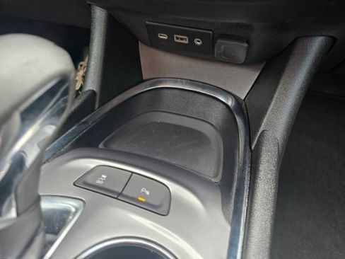 Used 2024 Chevrolet Malibu LT FWD image 22