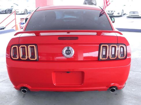 Used 2008 Ford Mustang GT RWD image 6