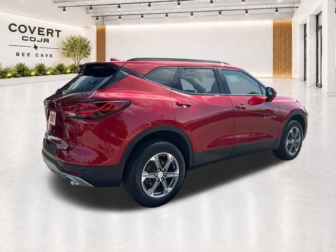 Used 2024 Chevrolet Blazer LT w/ Convenience Package FWD image 11