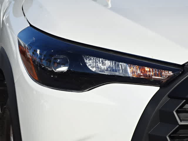 Used 2026 Toyota Corolla Cross LE w/ Moonroof Package FWD image 5