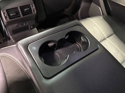 Used 2020 Land Rover Range Rover Velar R-Dynamic S image 26