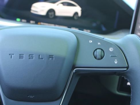 Used 2023 Tesla Model X AWD/4WD image 16
