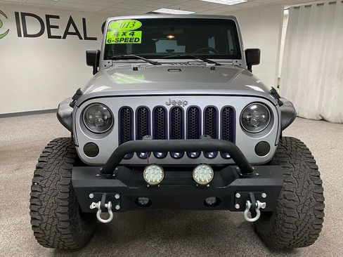 Used 2013 Jeep Wrangler Unlimited Sport image 2