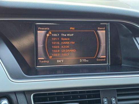 Used 2011 Audi A5 2.0T Premium image 29