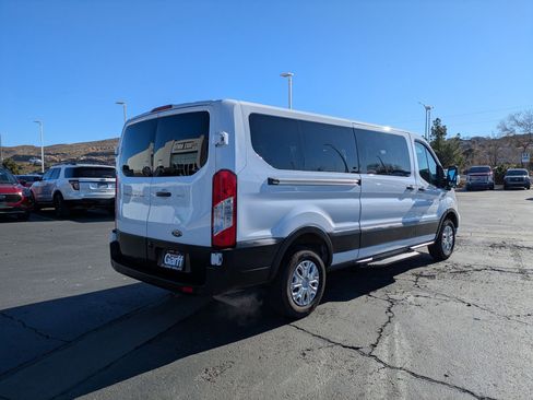 Used 2022 Ford Transit 350 XLT image 3