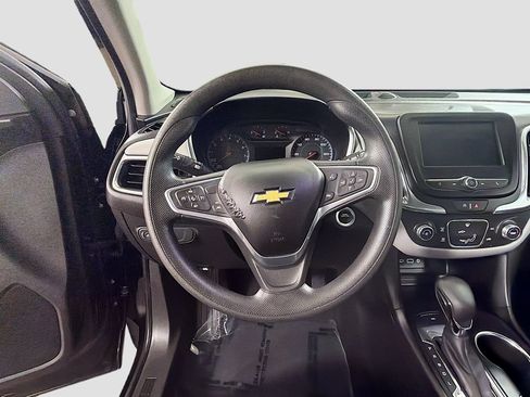 Used 2022 Chevrolet Equinox LS AWD/4WD image 13