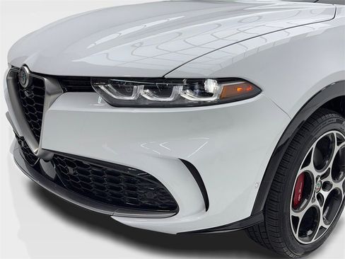 New 2024 Alfa Romeo Tonale Ti image 5