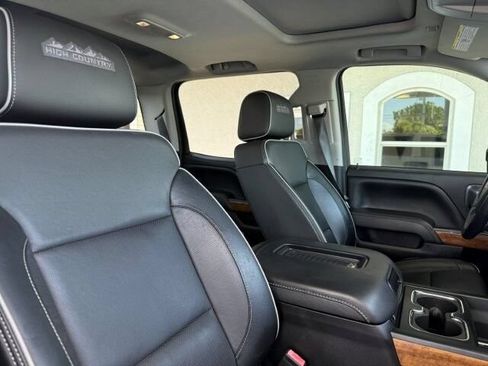 Used 2019 Chevrolet Silverado 2500 High Country w/ Duramax Plus Package AWD/4WD image 12