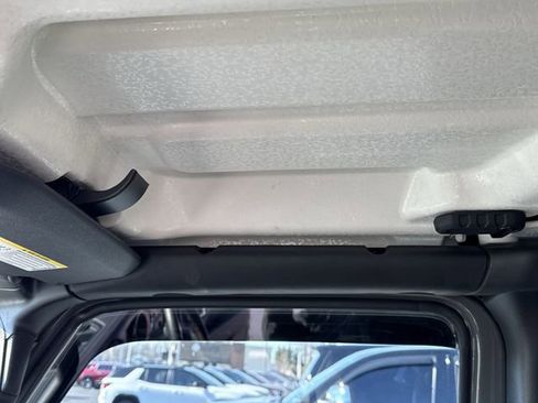 Used 2023 Jeep Gladiator Rubicon w/ LED Lighting Group image 14