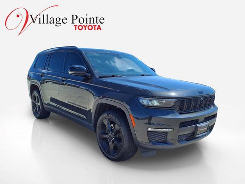 Used 2022 Jeep Grand Cherokee L Limited w/ Luxury Tech Group II AWD/4WD image 9
