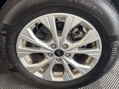 Used 2025 Ford Escape Active w/ Tech Pack #1 FWD image 7