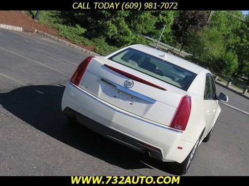 Used 2010 Cadillac CTS Luxury RWD image 16