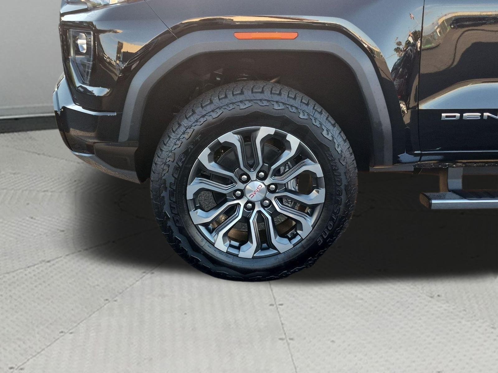 New 2026 GMC Canyon Denali AWD/4WD image 33