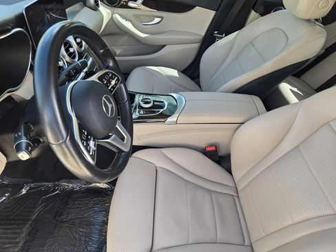 Used 2021 Mercedes-Benz C 300 Sedan image 3