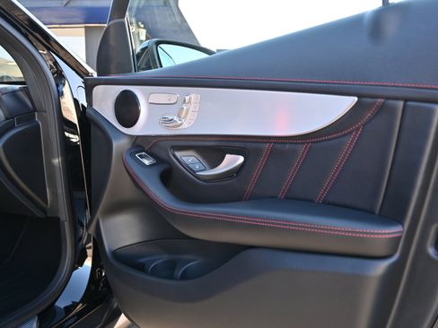 Used 2022 Mercedes-Benz GLC 43 AMG 4MATIC image 31