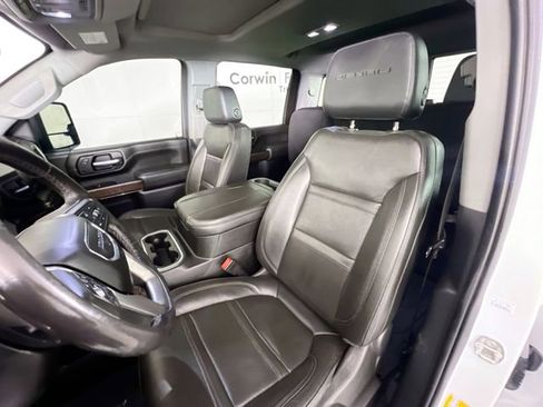 Used 2023 GMC Sierra 3500 Denali w/ Technology Package image 24