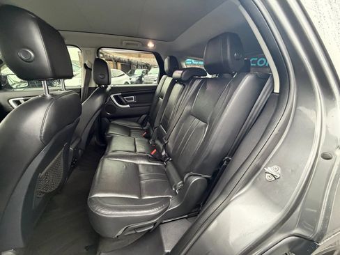 Used 2018 Land Rover Discovery Sport HSE image 12