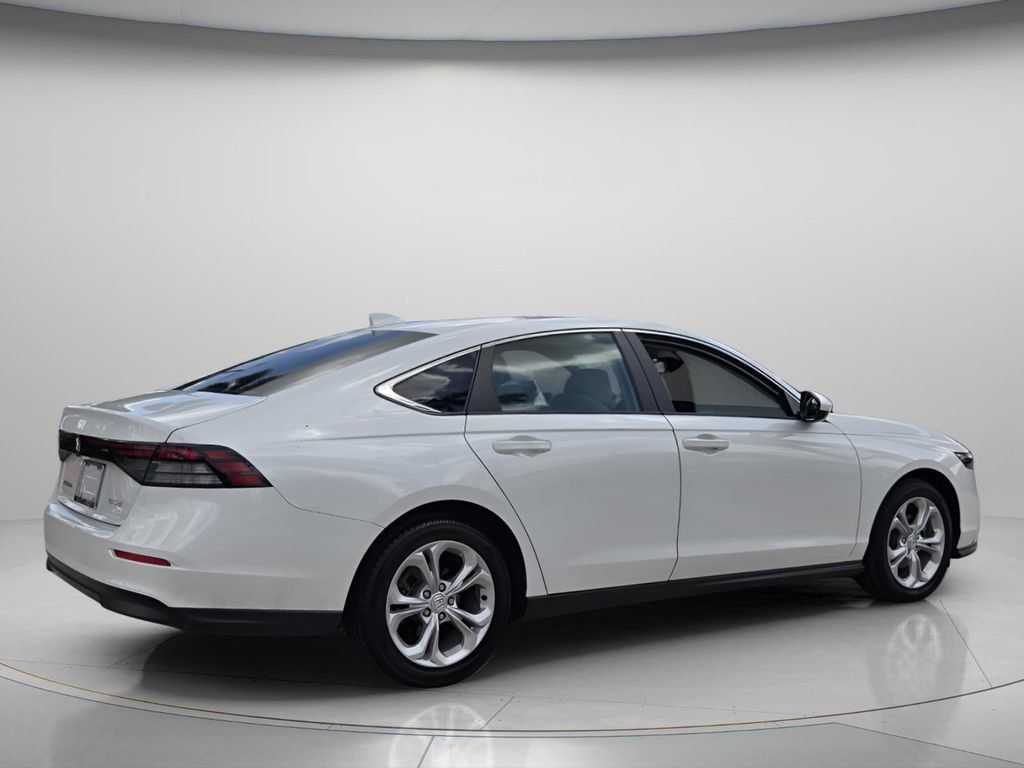 Used 2024 Honda Accord LX image 7