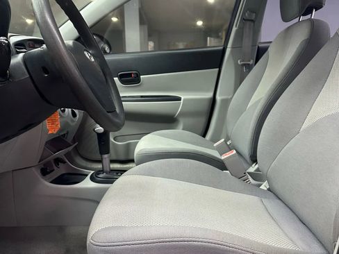 Used 2007 Hyundai Accent GLS image 11