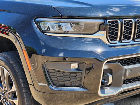 Used 2022 Jeep Grand Cherokee Overland image 9