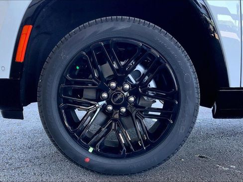 New 2026 Jeep Grand Wagoneer Limited AWD/4WD image 11