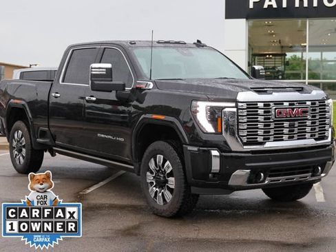 Used 2026 GMC Sierra 2500 Denali w/ Technology Package AWD/4WD image 1