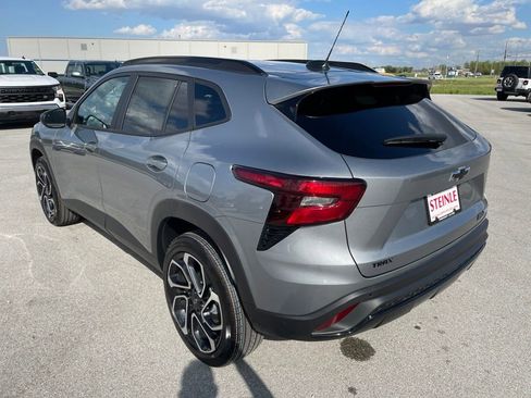 New 2026 Chevrolet Trax RS FWD image 5