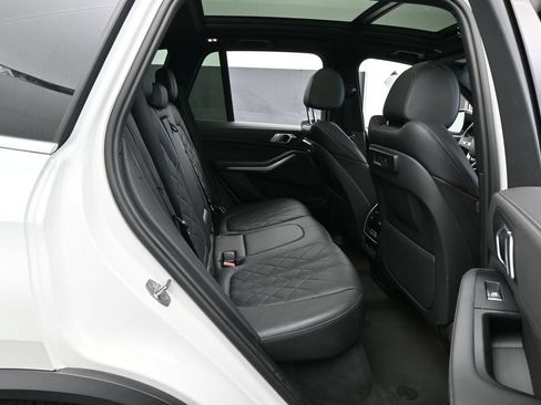 Used 2023 BMW X5 xDrive40i w/ Premium Package AWD/4WD image 43