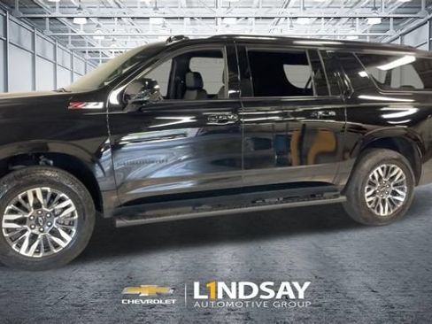 Used 2025 Chevrolet Suburban Z71 AWD/4WD image 6