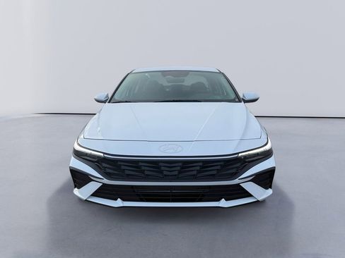 New 2026 Hyundai Elantra SE FWD image 8
