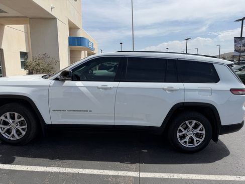 Used 2021 Jeep Grand Cherokee L Limited image 3