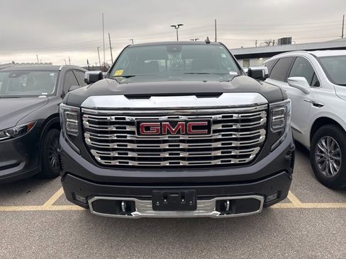 Used 2023 GMC Sierra 1500 Denali w/ Denali Reserve Package image 2
