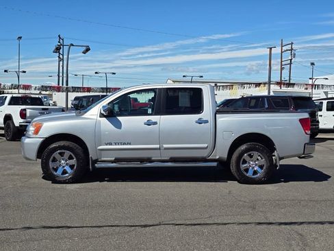 Used 2011 Nissan Titan SV w/ SV Value Truck Pkg AWD/4WD image 2