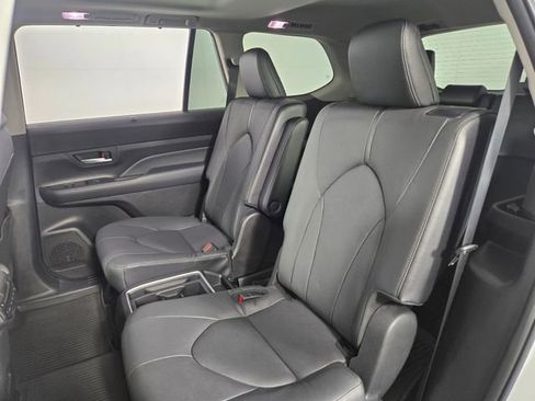 Used 2024 Toyota Grand Highlander Limited image 16